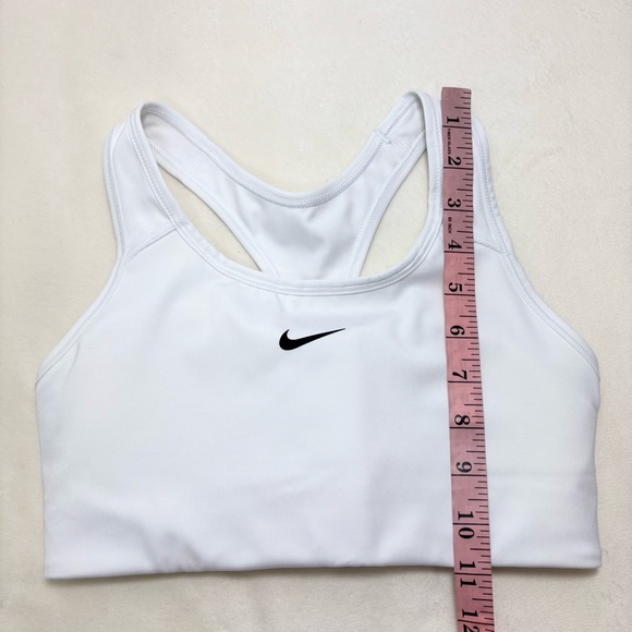 Nike Women's Classic White Sports Bra Size‎ S - Picture 3 of 7